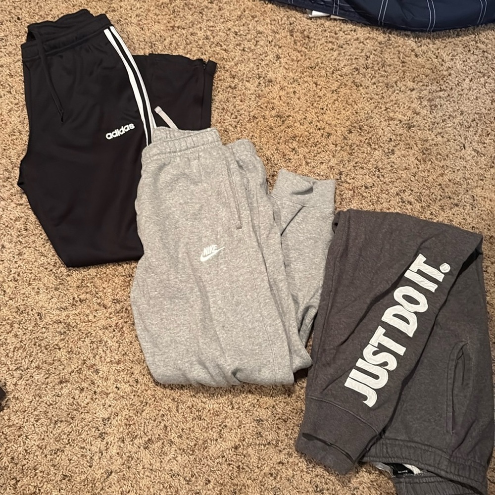 Lot of 5- Joggers / Athletic Pants Nike/ Adidas- Men’s Medium